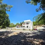 Chrysanthi Villa, Living In Nature